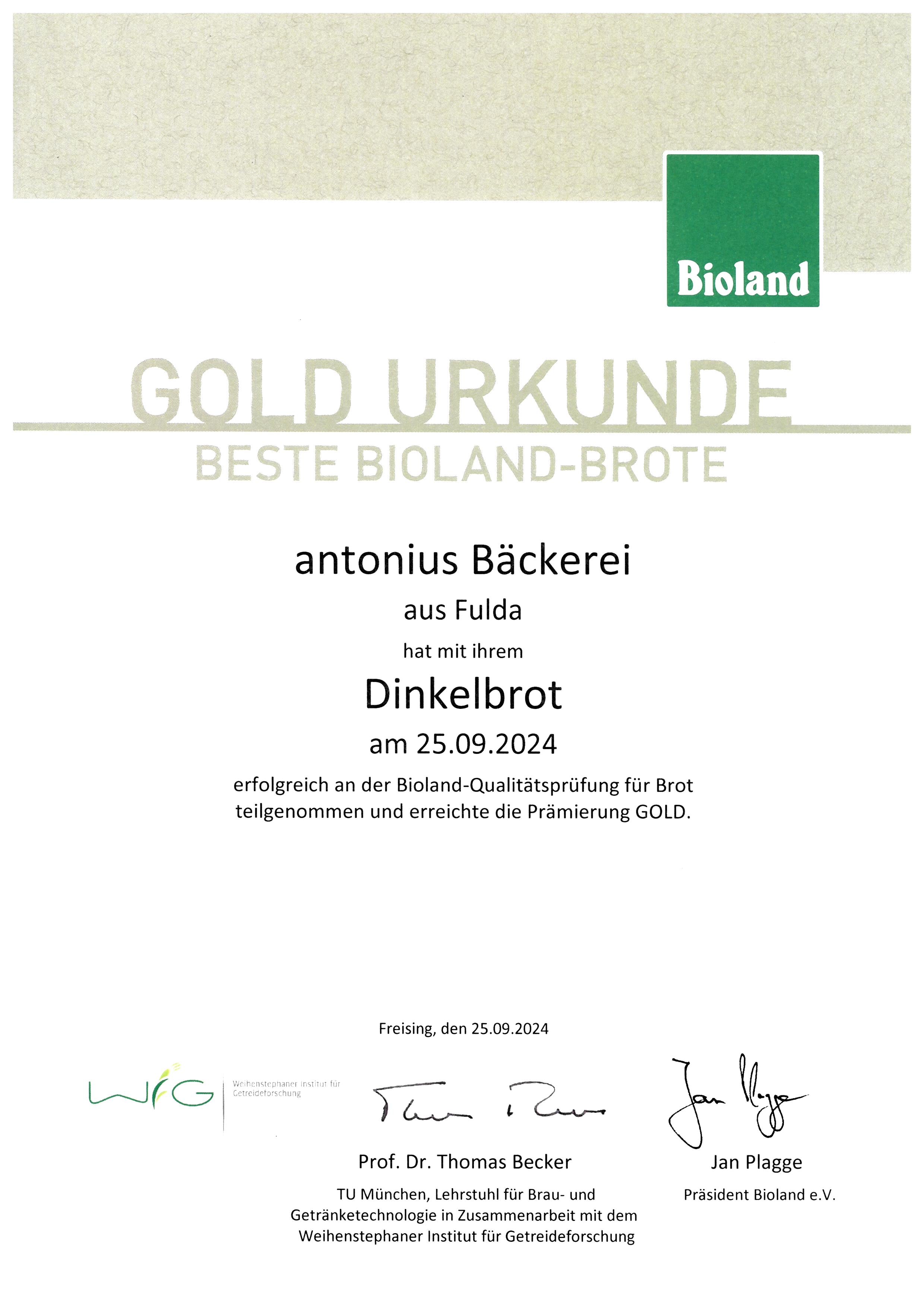 Bioland-Auszeichnung für das Dinkelbrot der antonius Bäckerei aus Fulda, die erfolgreich an der Bioland-Qualitätsprüfung für Brot teilgenommen und die Prämierung GOLD erreicht hat. Gold-Urkunde für beste Bioland-Brote.