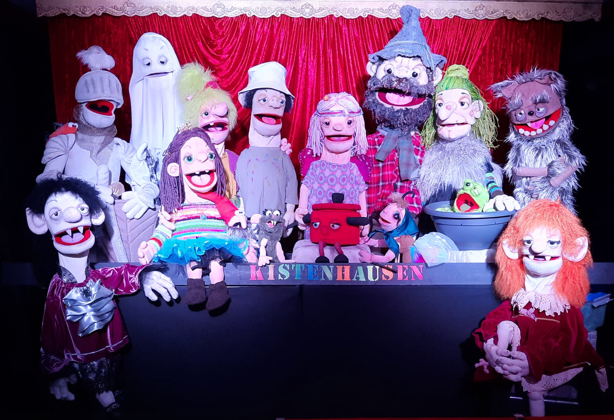 Theater Kistenhausen für Familien am Adventsmarkt