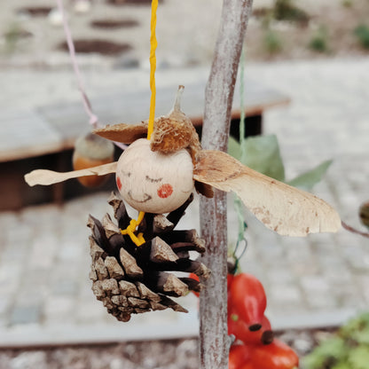 Herbstbasteln mit Naturmaterialien